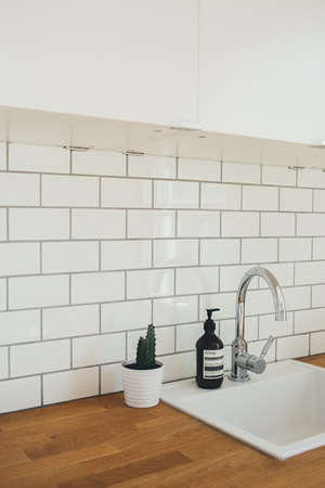 How Long Should Grout in my Bathroom Last?